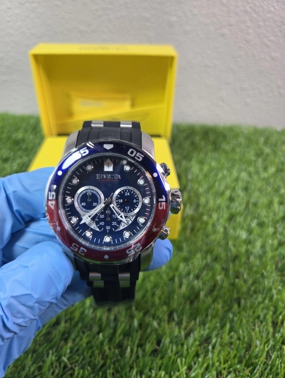 Invicta Model 44521 Pro Diver SCUBA Diver Watch Mens 48mm Silicone Strap BNIB - Picture 3 of 7